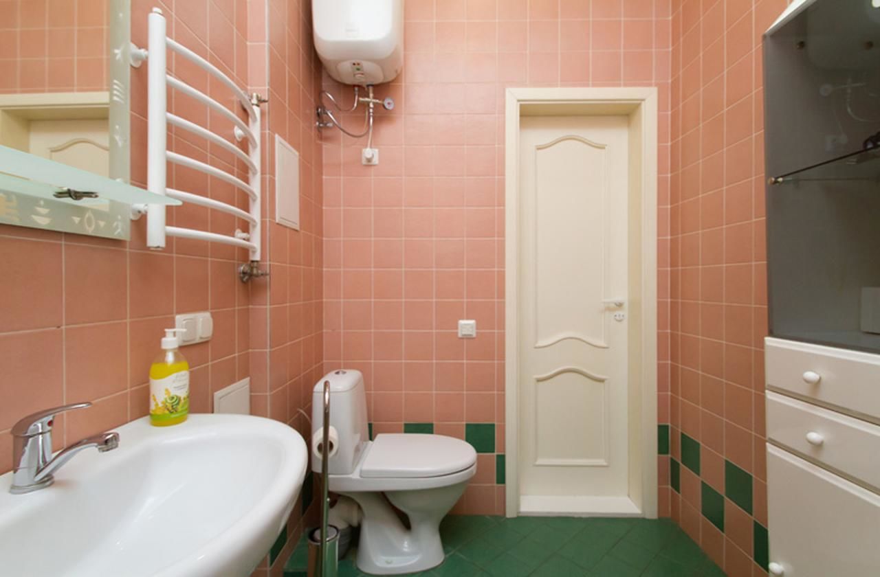 Апартаменты UKR Apartments near Gulliver Киев