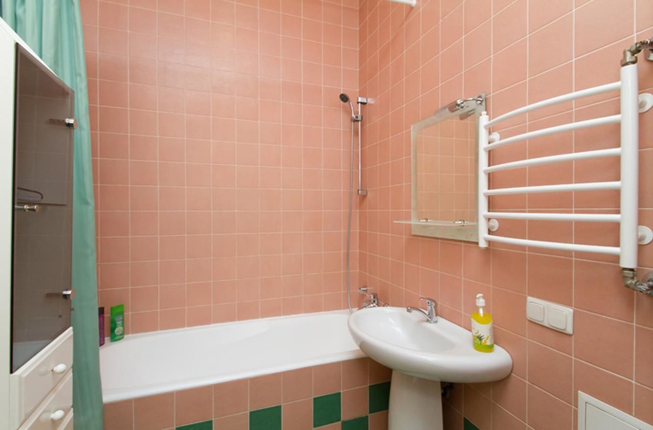 Апартаменты UKR Apartments near Gulliver Киев