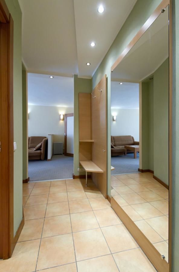 Апартаменты UKR Apartments near Gulliver Киев