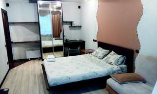 Апартаменты UKR Apartments near Gulliver Киев Апартаменты с балконом-13