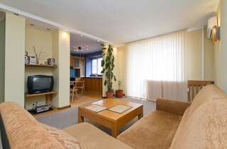 Апартаменты UKR Apartments near Gulliver Киев Апартаменты с 1 спальней – Шота Руставели, 25-2