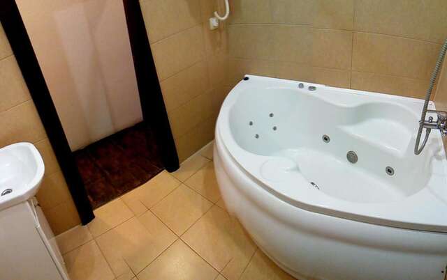 Апартаменты UKR Apartments near Gulliver Киев-12