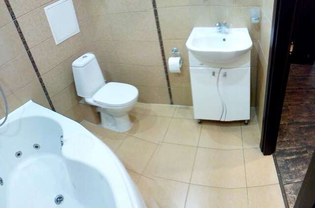 Апартаменты UKR Apartments near Gulliver Киев-13