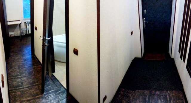 Апартаменты UKR Apartments near Gulliver Киев-15