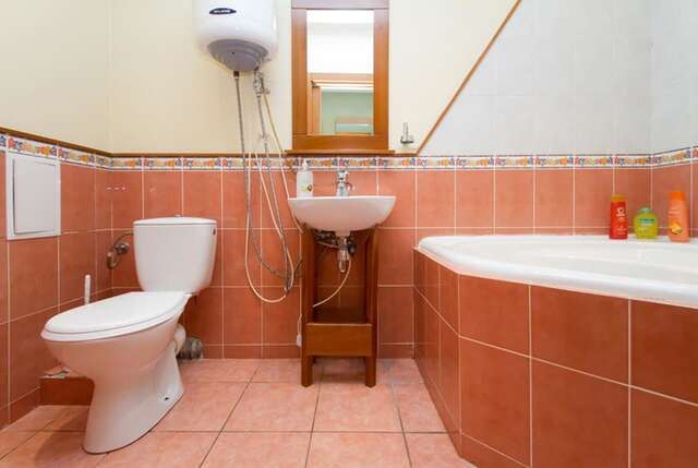 Апартаменты UKR Apartments near Gulliver Киев-44