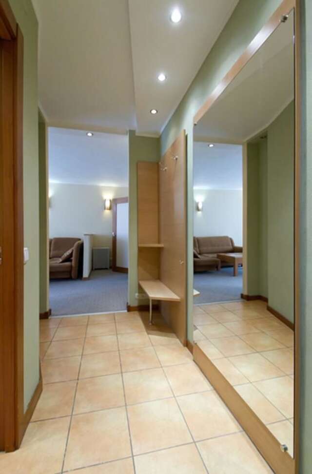 Апартаменты UKR Apartments near Gulliver Киев-47