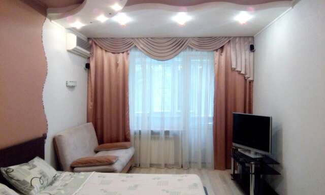 Апартаменты UKR Apartments near Gulliver Киев-10