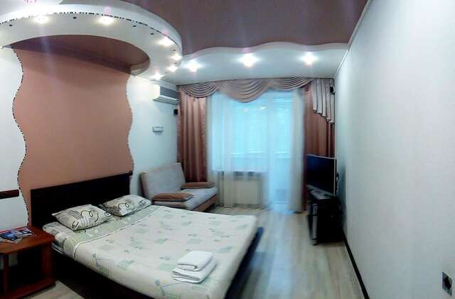 Апартаменты UKR Apartments near Gulliver Киев-11